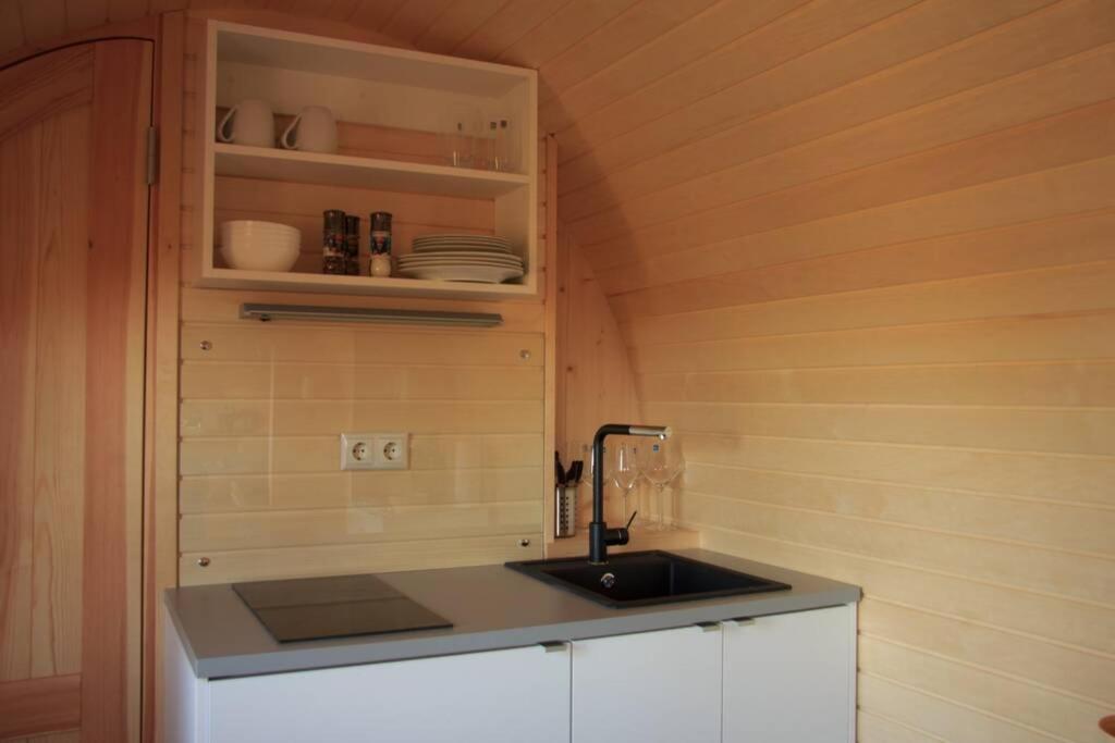 Ferienwohnung Schmidis Igluhuts Im Pfaffenwinkel - Tiny House 1 Apfeldorf Exterior foto